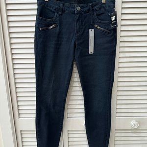 Kut From the Kloth Dark Wash Skinny Jean - Size US 6